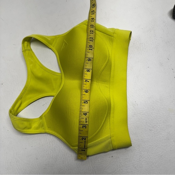 Gymshark women’s Yellow Sports Bra size small - Picture 5 of 8